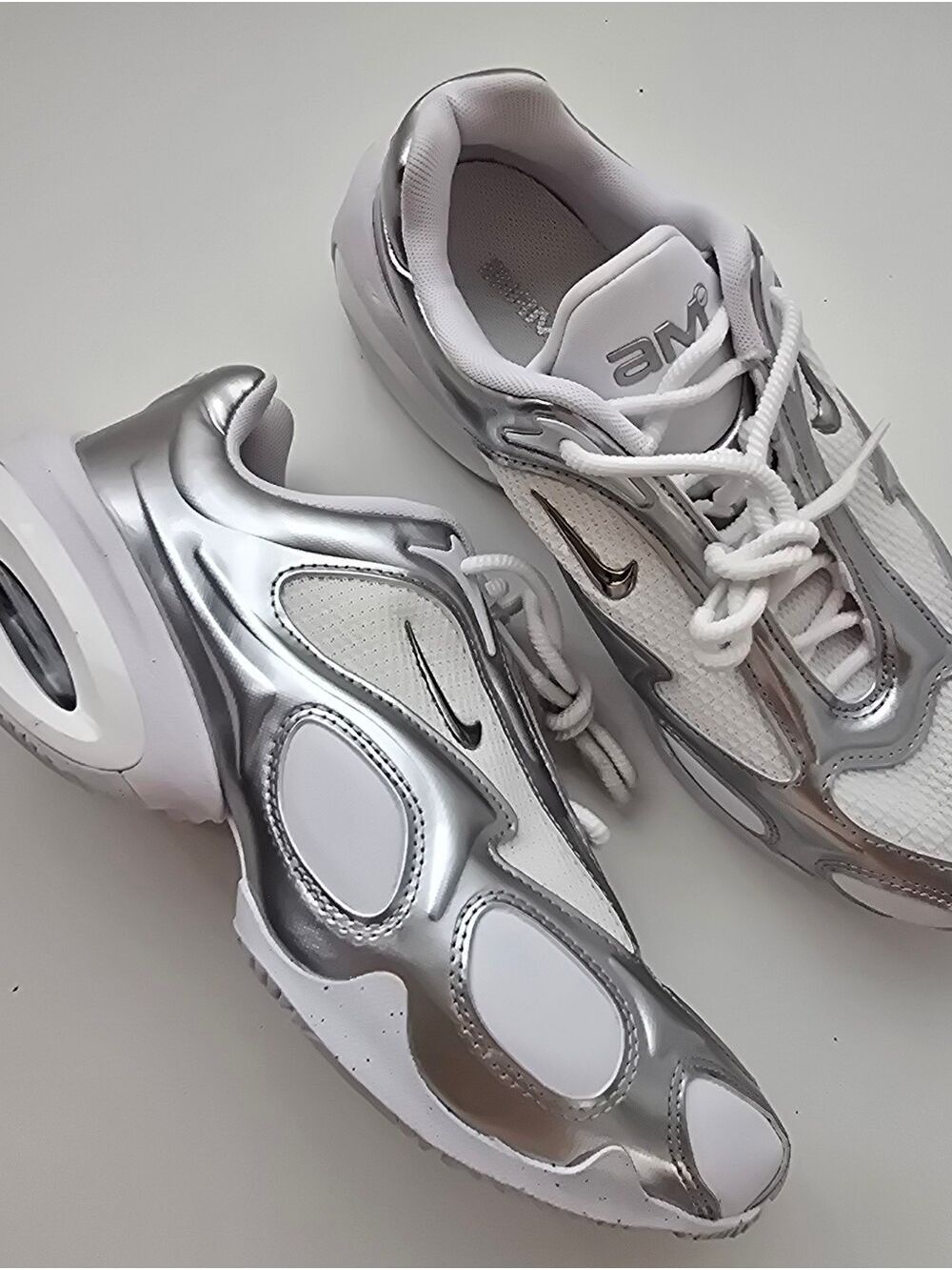 Nike Air Max Muse Metallic Silver Pure Platinum Sneakers Women’s Size 7 NWOT - Picture 3 of 16